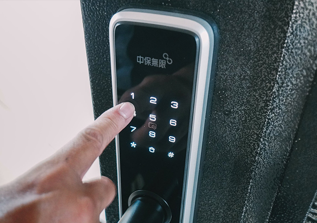  Smart Electric Locks